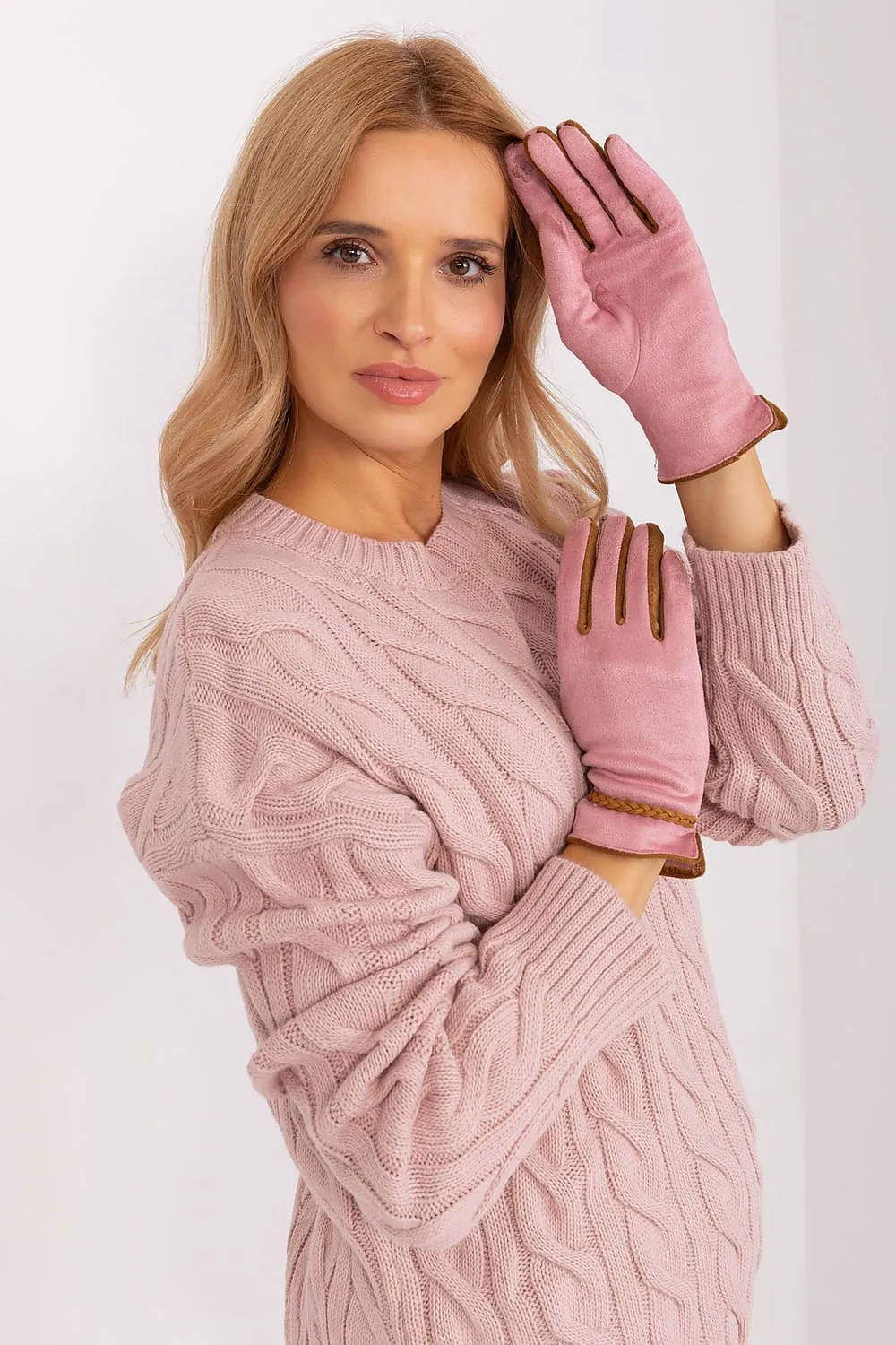 A.T. European Elegant Women's Winter Gloves with Decorative Braids on Wrist