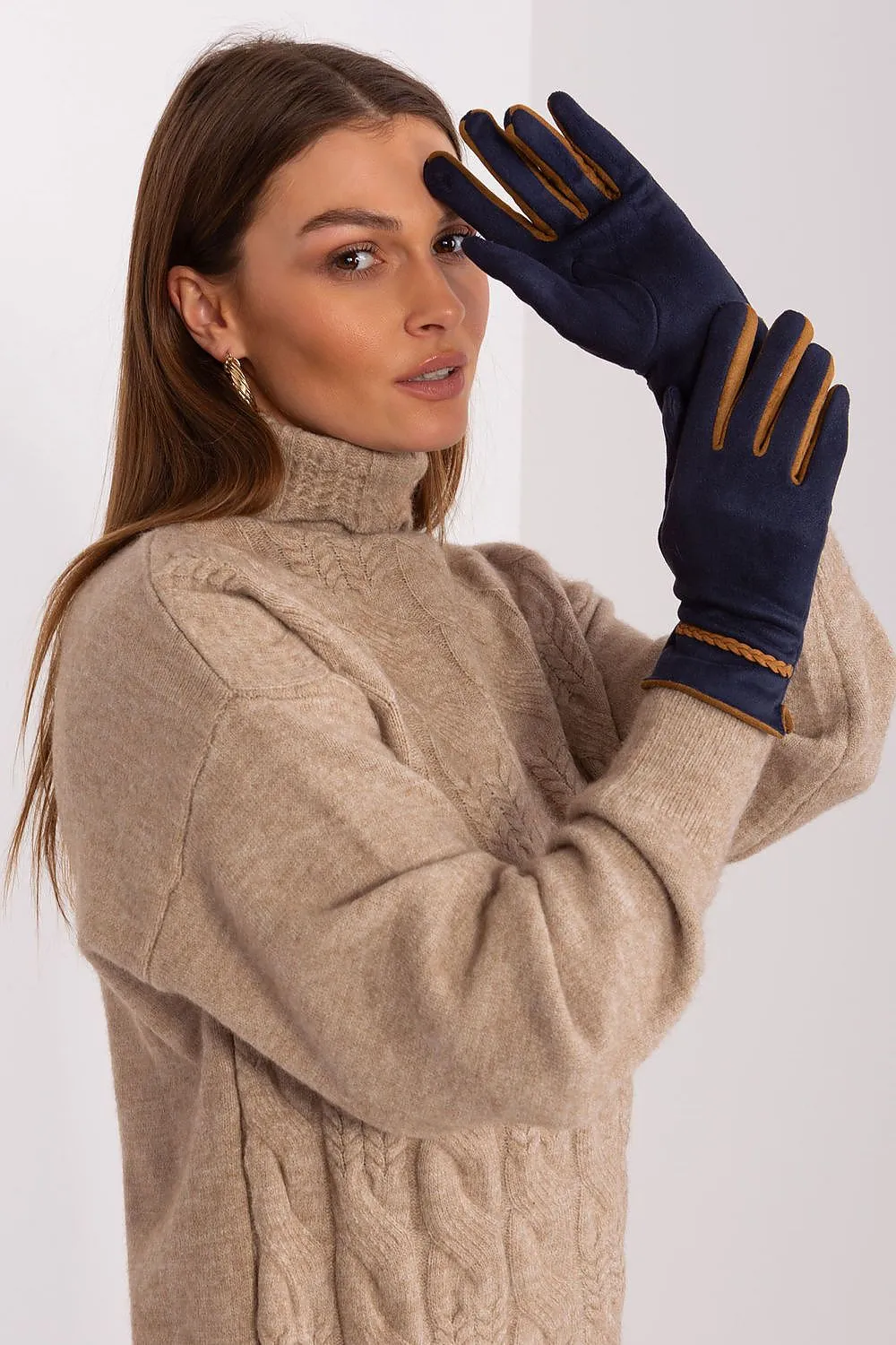 A.T. European Elegant Women's Winter Gloves with Decorative Braids on Wrist