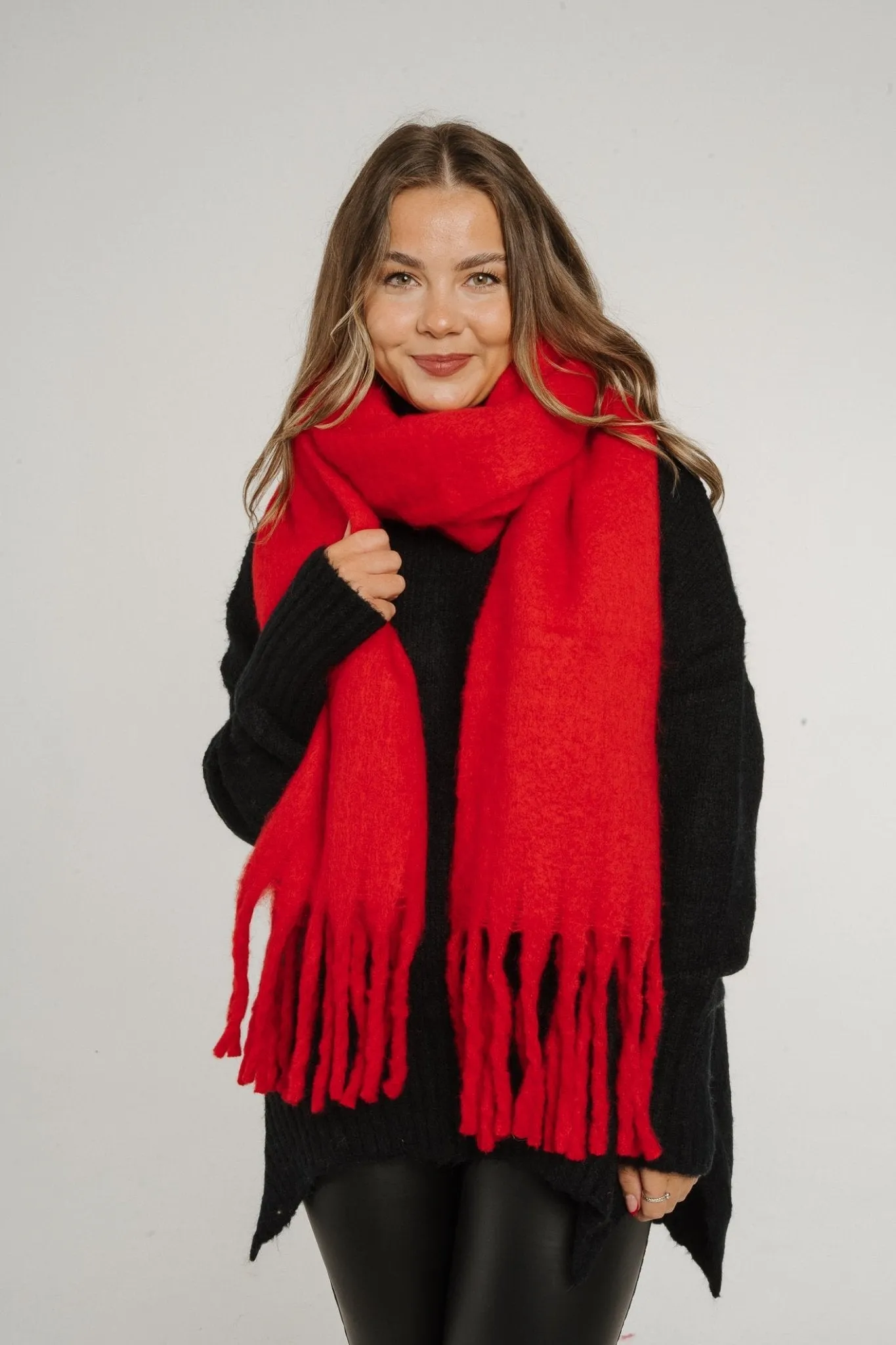 Frankie Tassel Scarf In Red