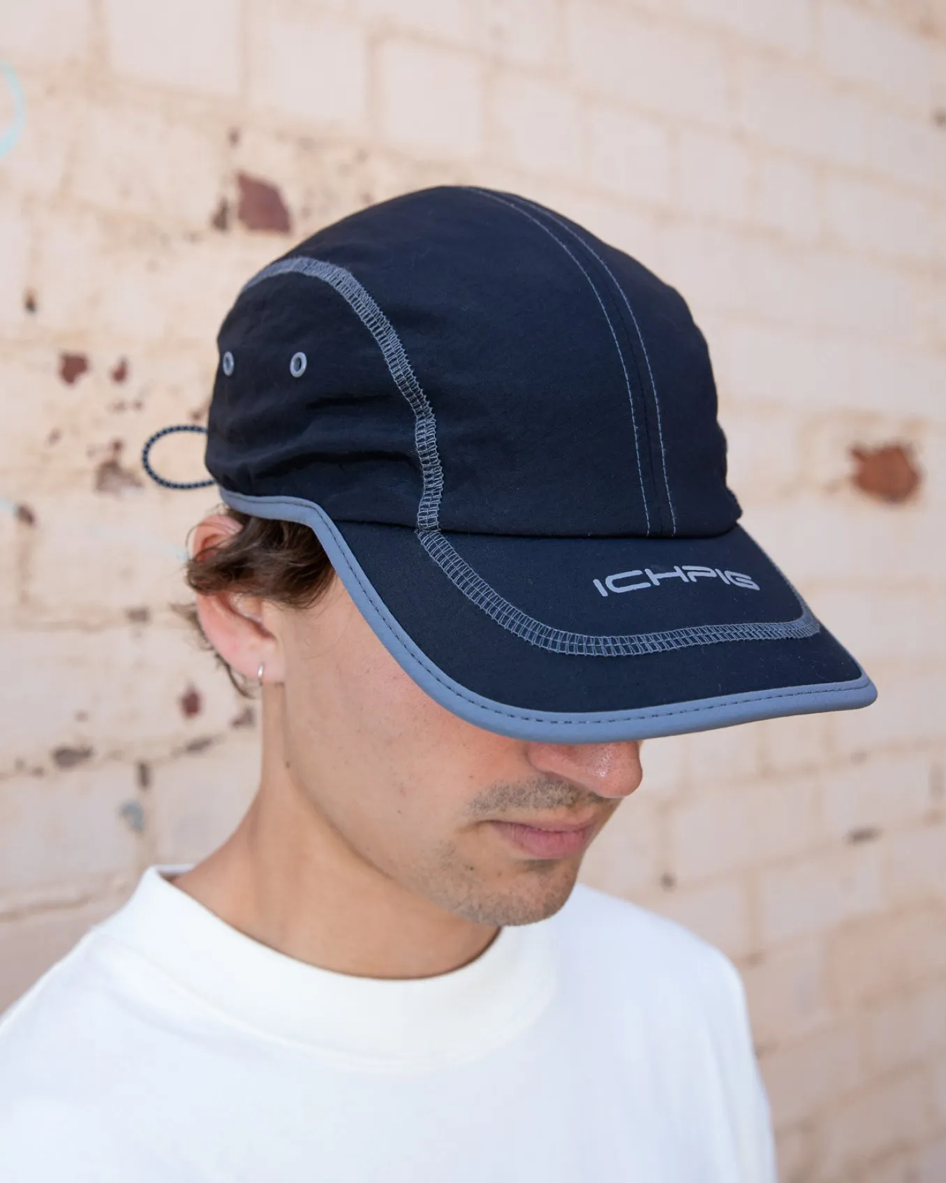 Outline 4 Panel Cap - Black