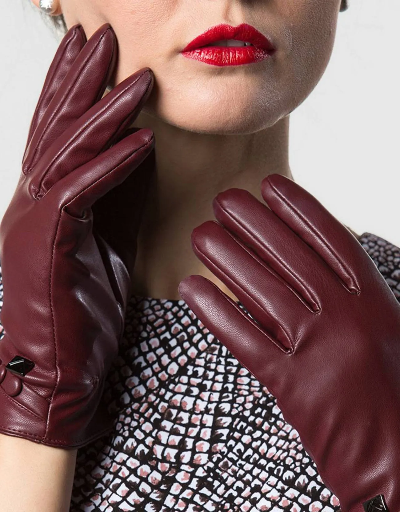 Women's  Touchscreen Three Button Winter Gloves